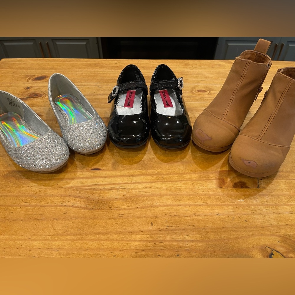 Bundle of little girl shoes (size 12)